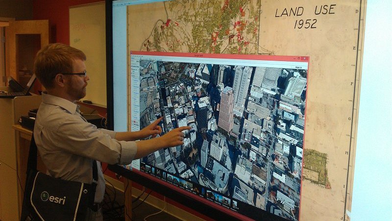 Spatial Data on large 4K display